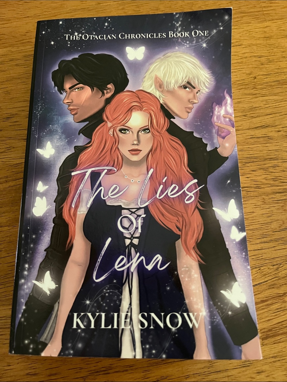 The Lies of Lena by - Kylie Snow Red Cover Paperback